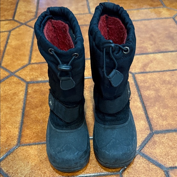 Kamik Other - Kamik Black Snow Boots with Red Interior